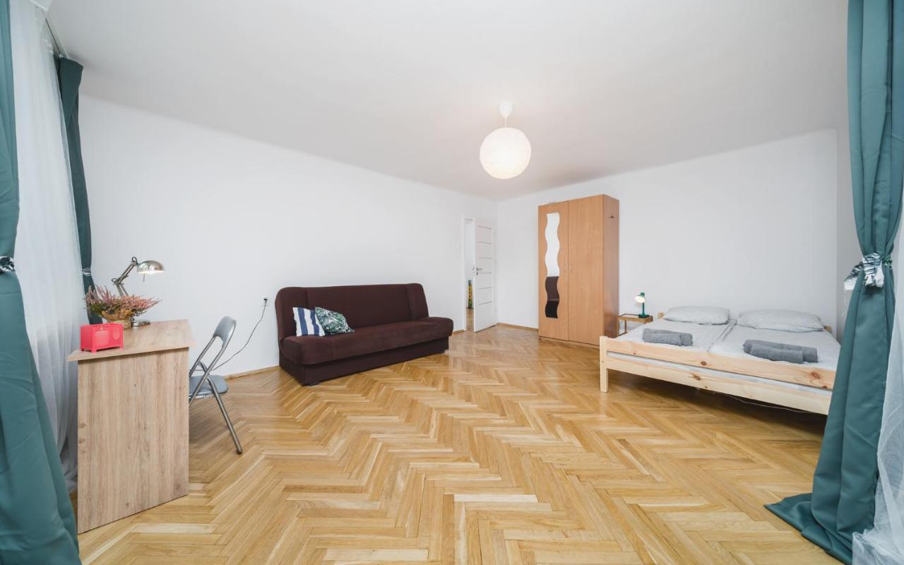 Sunshine Parkside Hideaway - 3 Bedroom - By Upstairs Cracovie Extérieur photo
