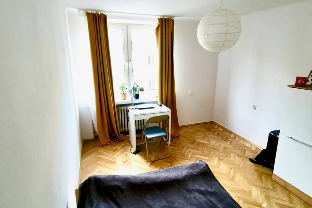 Sunshine Parkside Hideaway - 3 Bedroom - By Upstairs Cracovie Extérieur photo